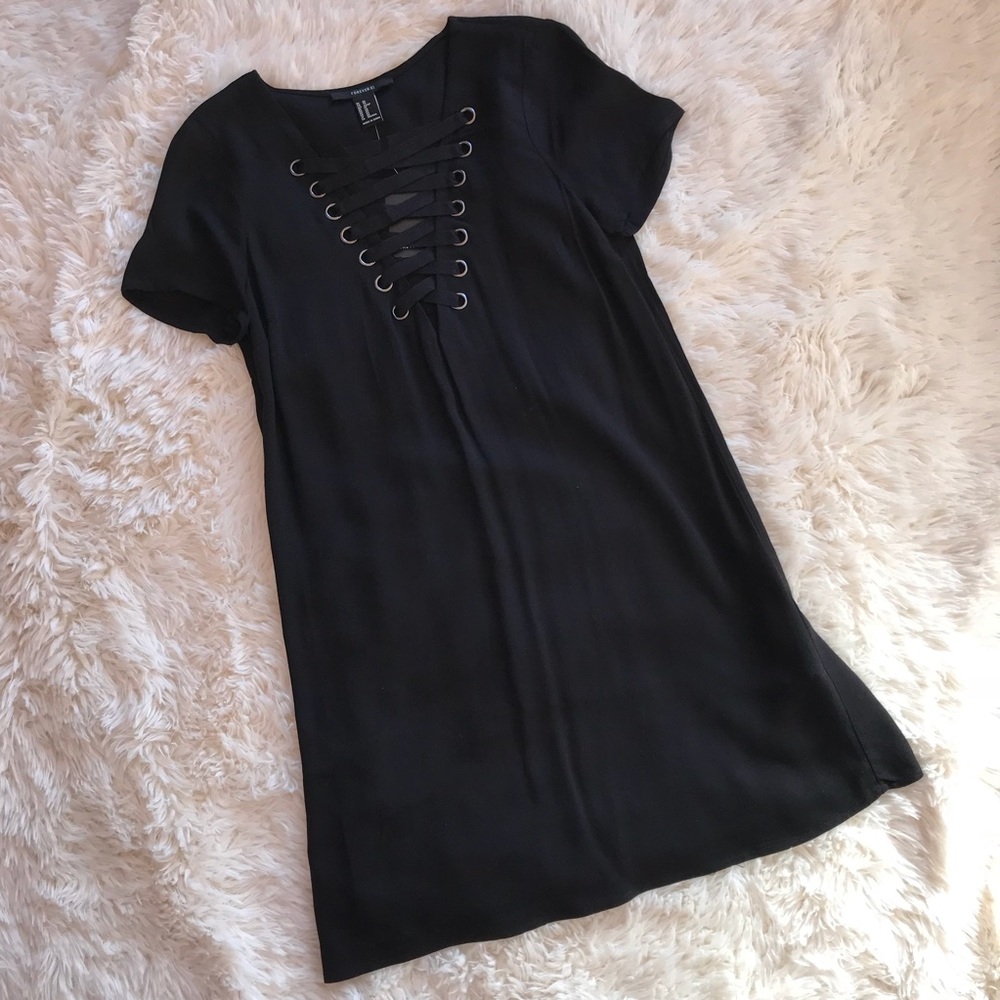 Forever 21 Strappy Crisscross-Front - Picture 2 of 3